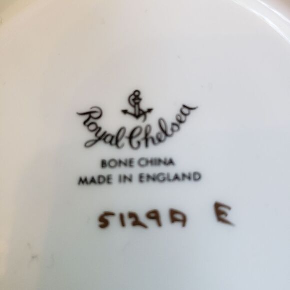 Royal Chelsea Demi Cup & Saucer Cardinal - Picture 6 of 9